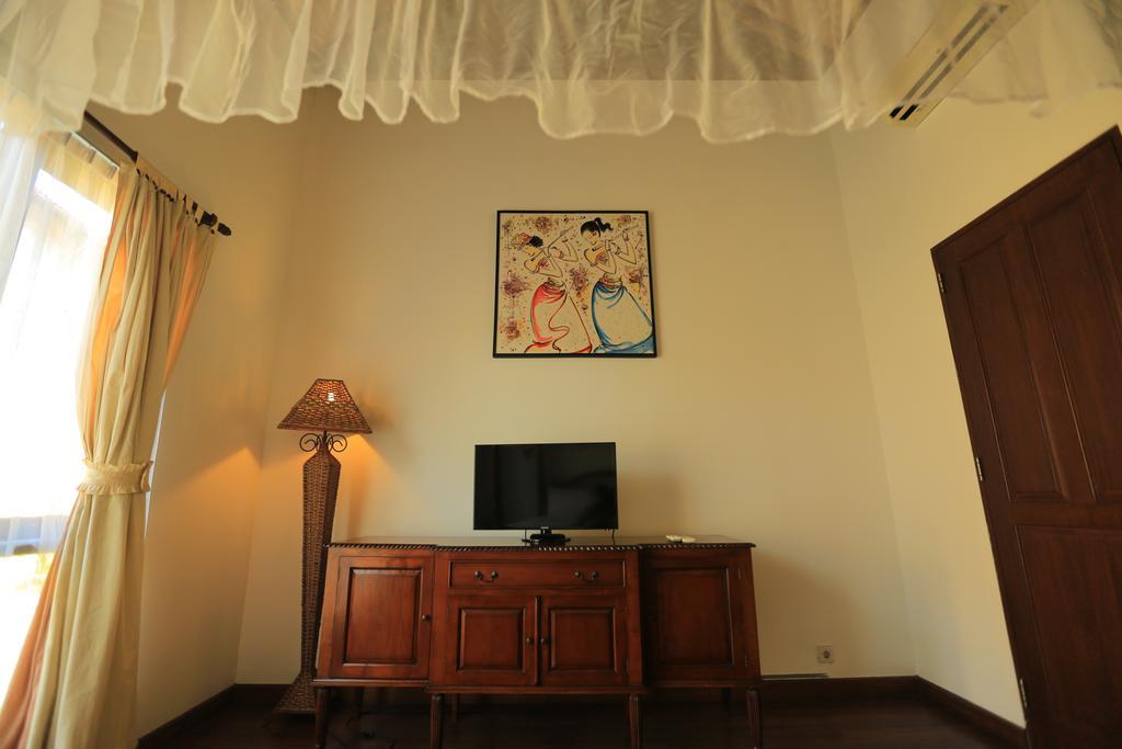 Putri Bali Villa Seminyak Exterior foto