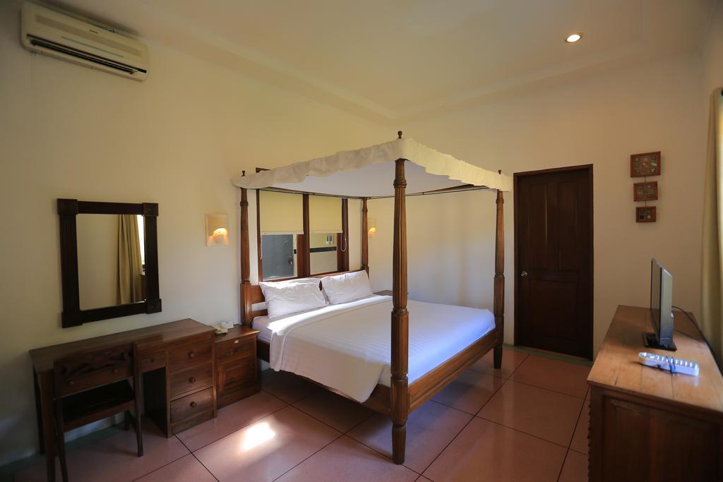 Putri Bali Villa Seminyak Exterior foto