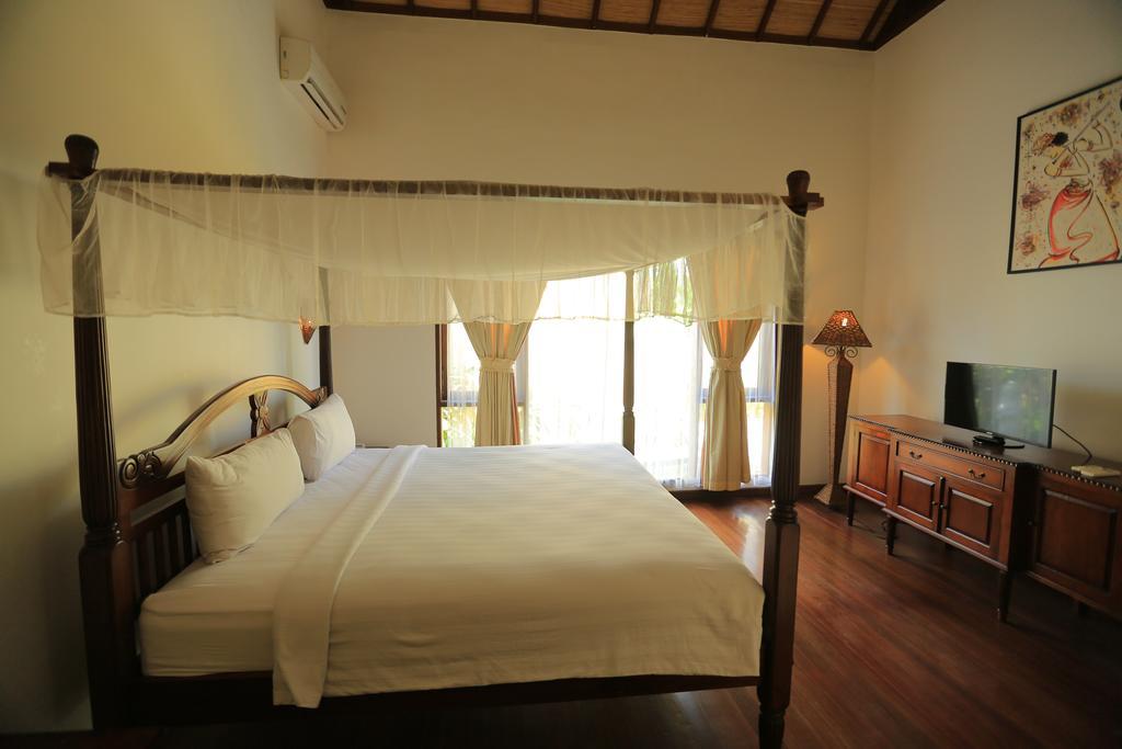 Putri Bali Villa Seminyak Exterior foto